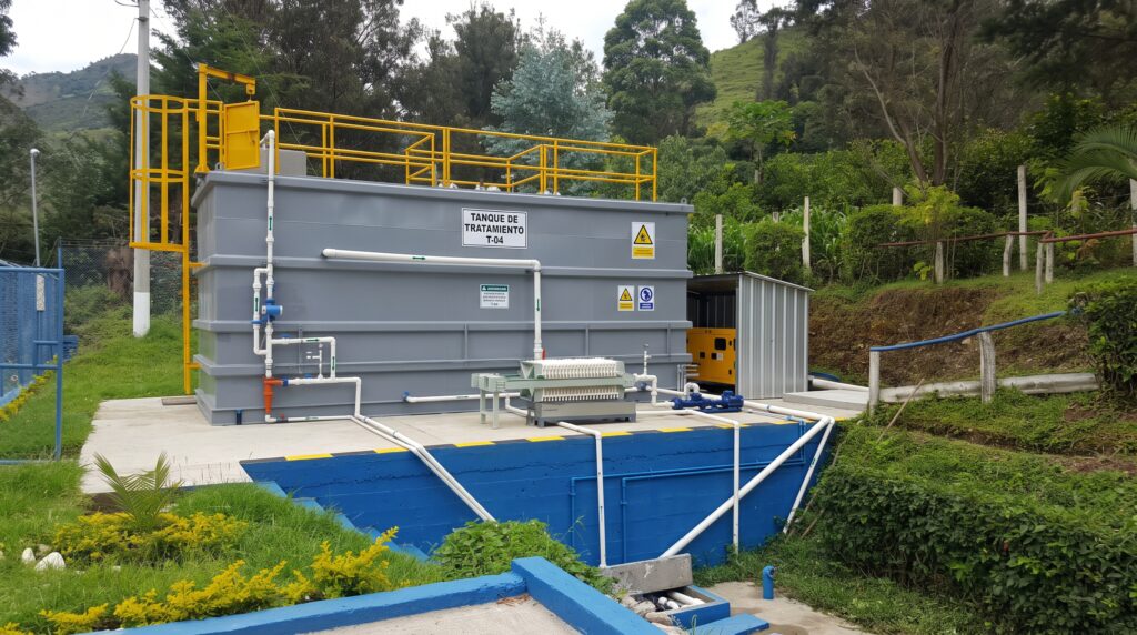 Planta compacta de tratamiento de aguas residuales en Yangana, Municipio de Loja