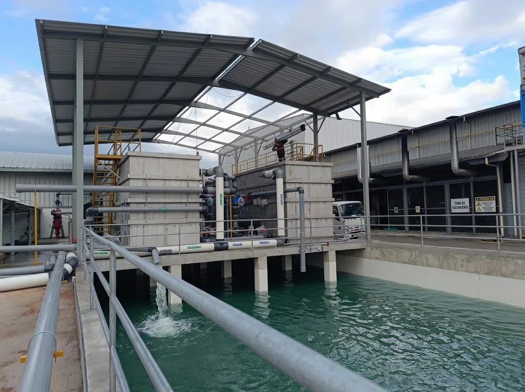 Planta de agua potable de Provefrut construida por AWT
