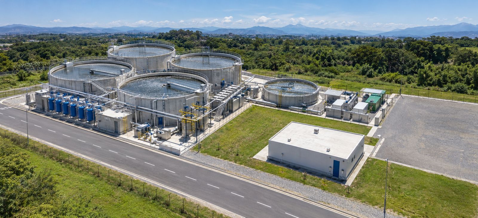 Diseño de planta de tratamiento de aguas residuales industrial de AWT, empresa de tratamiento de agua en Ecuador